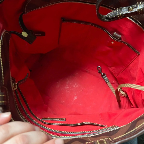 Dooney & Bourke Large Brown Tan Chevron Tote - Picture 4 of 12